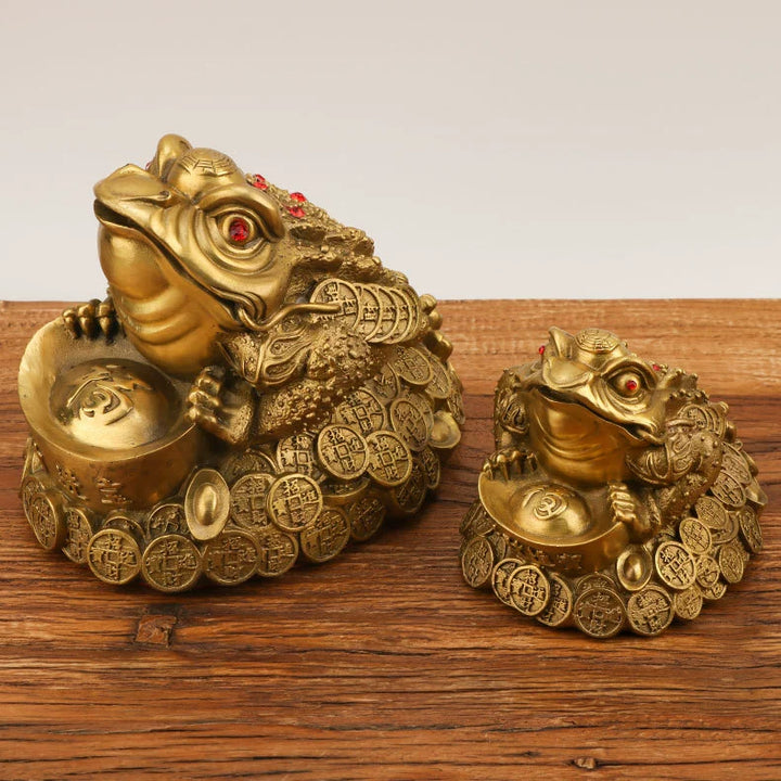 brass-golden-toad-feng-shui-ornament-to-enhance-prosperity-daozeno-01