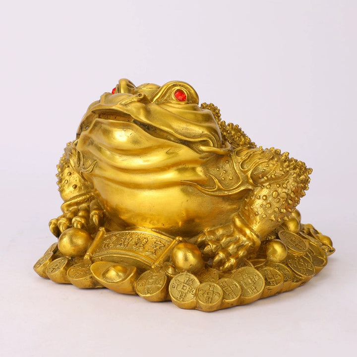 brass-golden-toad-feng-shui-ornament-to-enhance-prosperity-daozeno-03