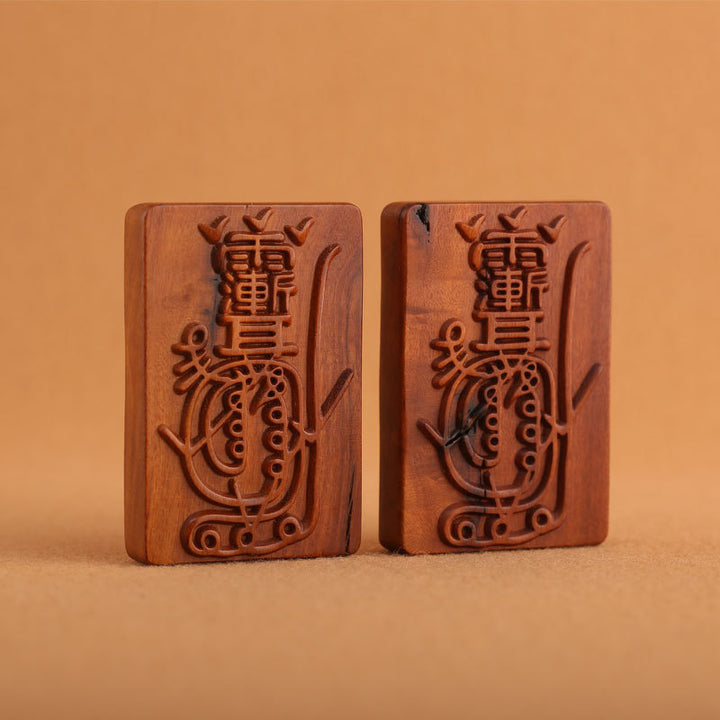 lightning-struck-wood-golden-light-mantra-taoist-amulet-pendant-necklace-daozeno-03